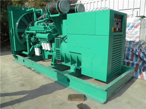 丹徒出租发电机 发电机组厂家：柴油发电机组的控制屏的作用是什么？