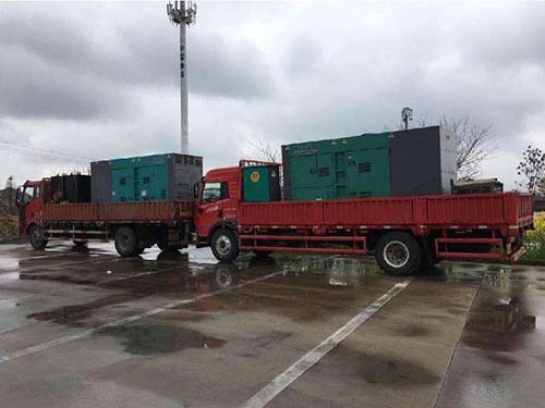 丹徒涂抹密封胶后，需要等待多长时间才能安装水冷式机油散热器密封件？